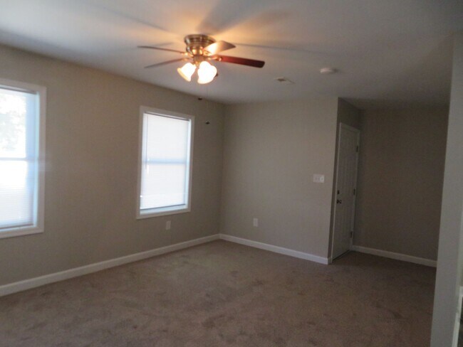 Foto del edificio - Duplex-N. Dinwiddie