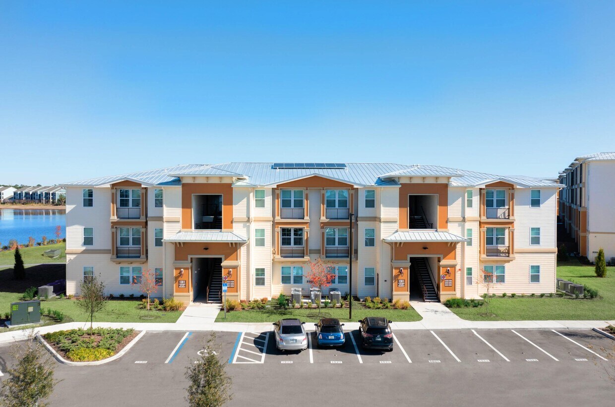 Clyde Morris Landings Apartment Homes Apartments in Daytona Beach, FL