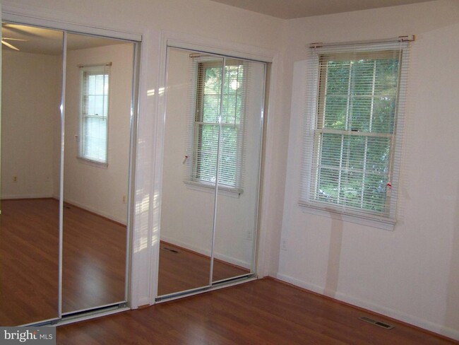 Building Photo - 3509 Split Rail Ln