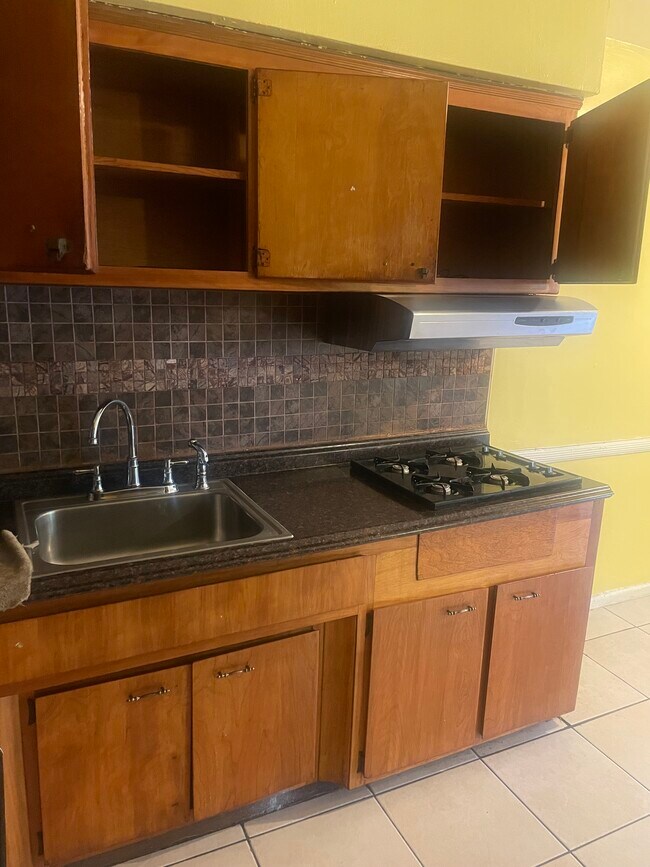 Foto del edificio - 8421 Avenue N