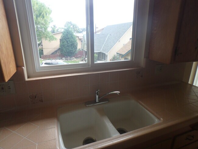 Window over kitchen sink - 215 N Myrtle Ave
