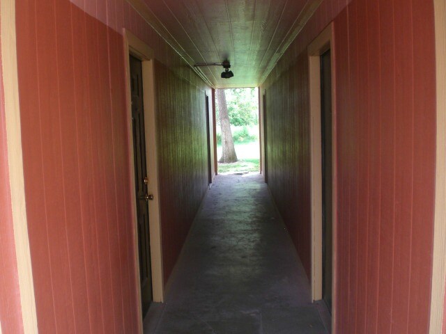 Building Photo - Farrah Village