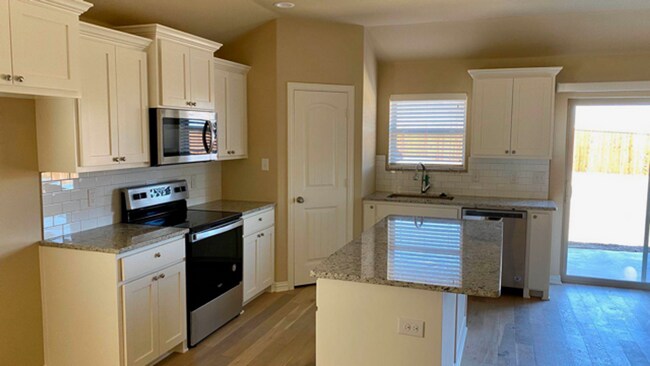 Foto del edificio - 3 bed 2 bath House for Lease in Sherman
