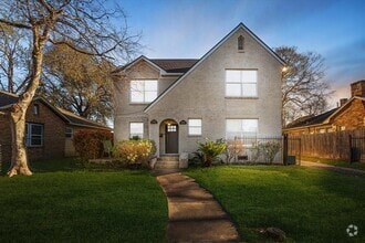 Building Photo - 3005 Arbor St