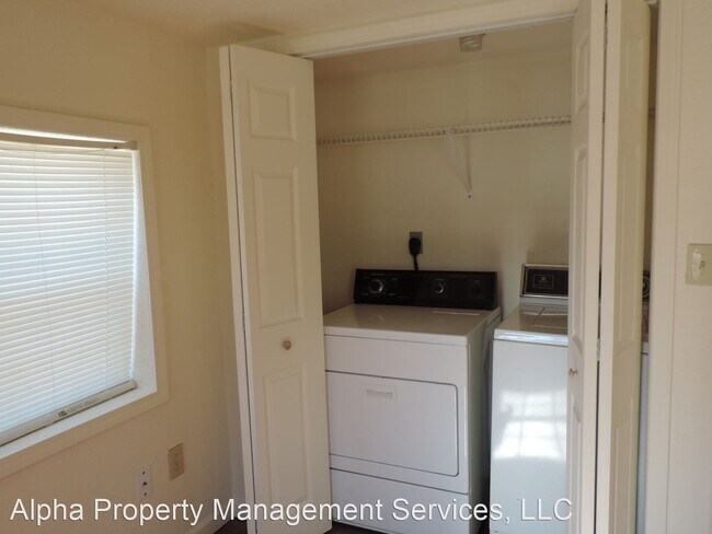 Building Photo - 3 br, 2 bath House - 223 Ming St