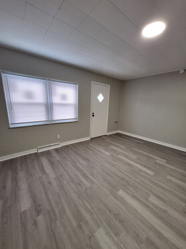 Building Photo - 1219 Walnut St