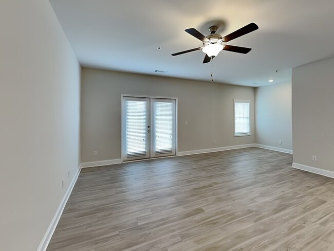 Building Photo - Brand New Townhome. Ready for Move-in!