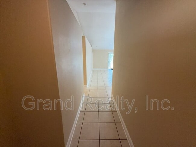 Foto del edificio - 6909 Ella St