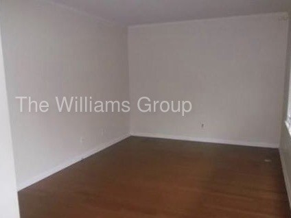 Building Photo - 907 Carnegie Dr