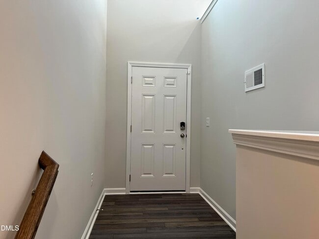 Building Photo - 642 Gimari Dr