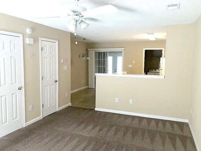 Foto del edificio - 6716 Bryant St