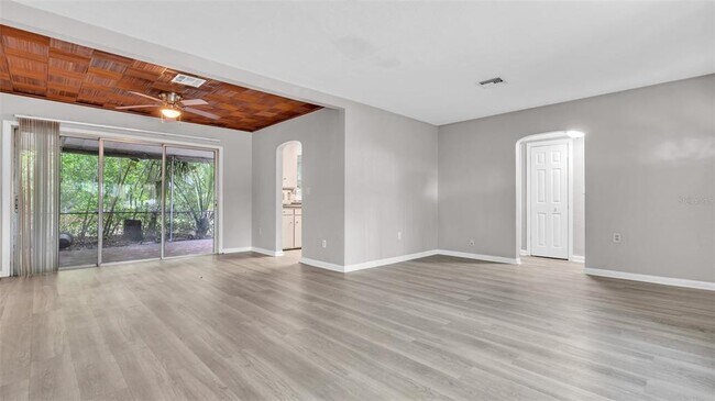 Foto del edificio - 1785 Bayshore Blvd