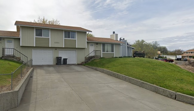 Building Photo - 1001 S Zillah Ct