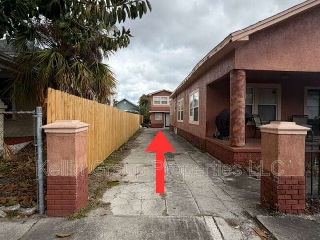 Building Photo - 2917 Sanchez St