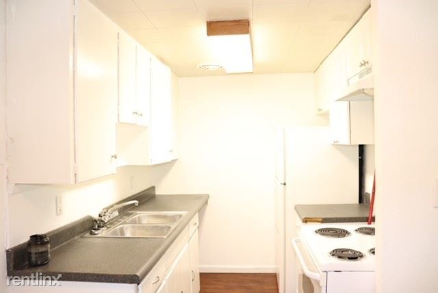 Building Photo - 2 br, 1 bath 4plex - 480 Vista Glen Ct