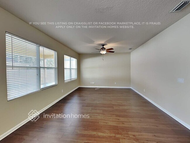 Foto del edificio - 3876 Mt Carmel Ln