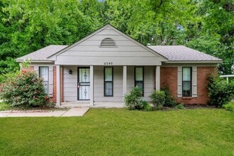 Building Photo - 4395 Kerwin Dr