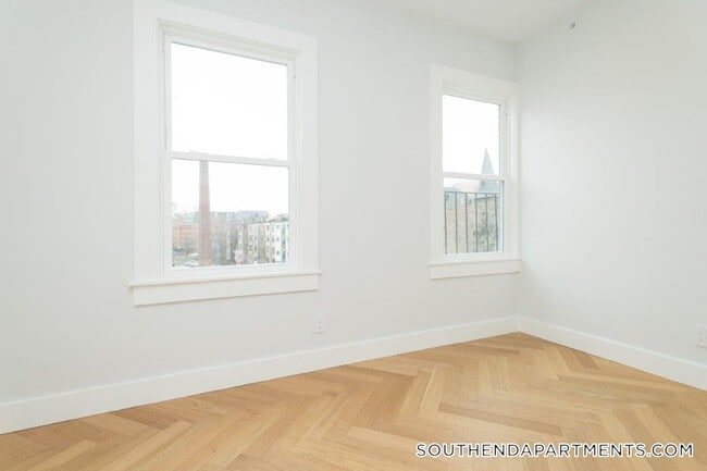 Foto del edificio - 461 Massachusetts Ave