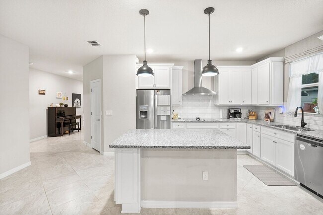 Building Photo - Charming 4BR House in Jacksonville