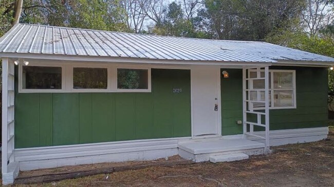 Foto del edificio - 3020 Margaret Dr