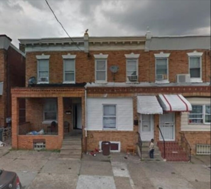 Primary Photo - 2233 S 63rd St