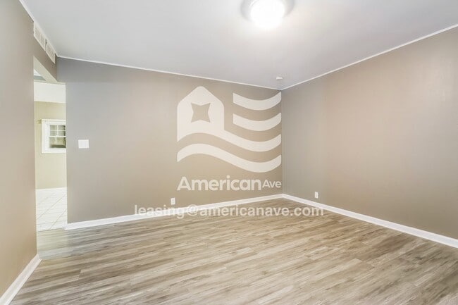 Building Photo - 2022 Bergan St