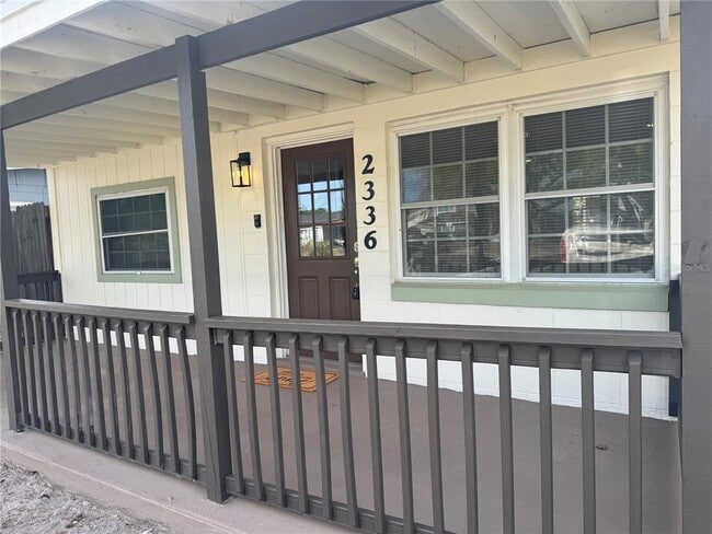 Building Photo - 2336 Nansen Ave