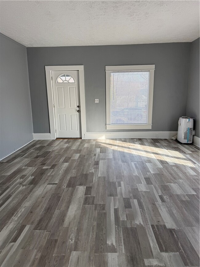 Foto del edificio - 247 Princeton Ave