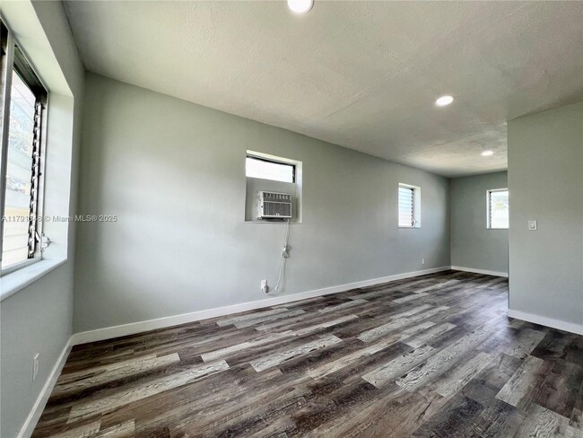 Foto del edificio - 529 NW 5th St