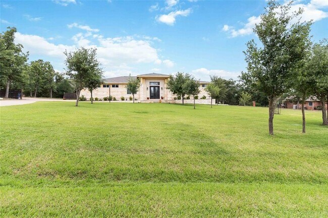 Foto del edificio - 129 Powder Horn Rd