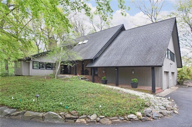 Building Photo - 57 Havemeyer Rd