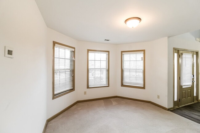 Building Photo - 3308 Sag Harbor Ct NE