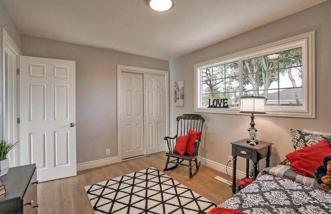 Building Photo - 5141 Brophy Dr