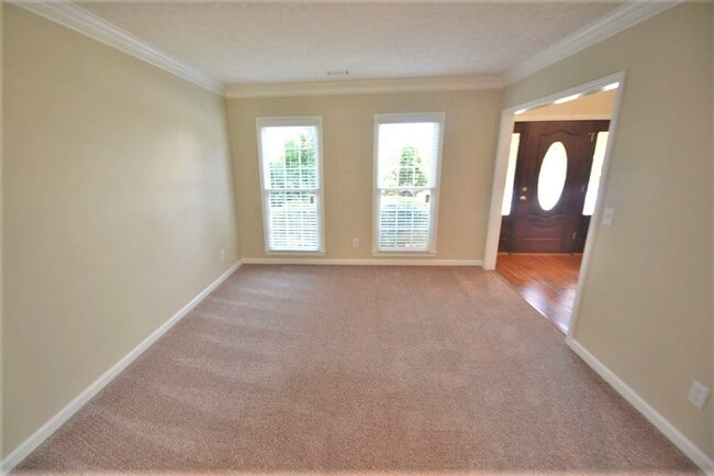 Building Photo - 2601 Dreux Ct NW