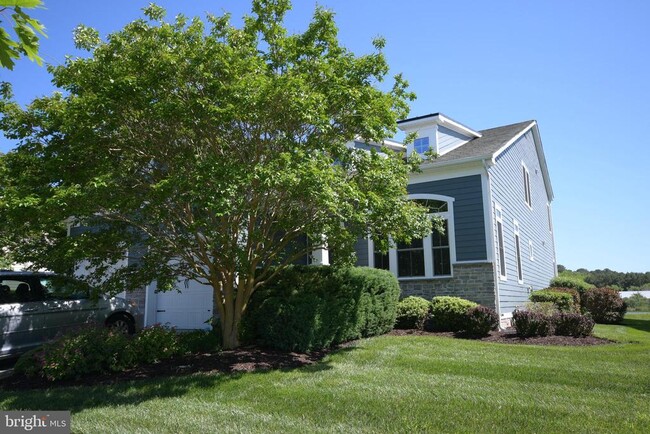 Building Photo - 38918 Blue Indigo Rd