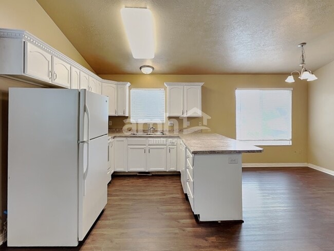 Building Photo - 1251 S 820 W