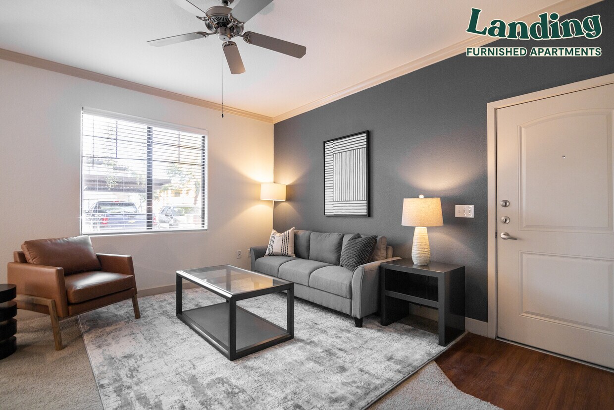 Foto principal - 16450 W Van Buren St