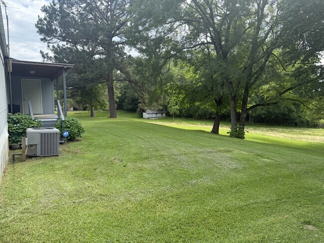 Foto del edificio - 3006 Valley Rd