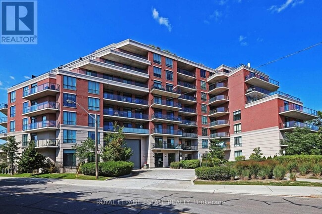 Photo du bâtiment - 3655 Kingston Rd