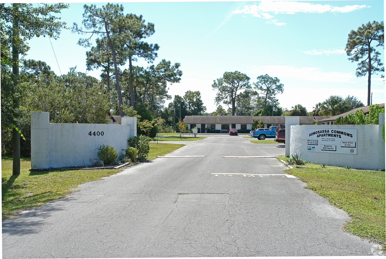 Foto del edificio - Homosassa Commons