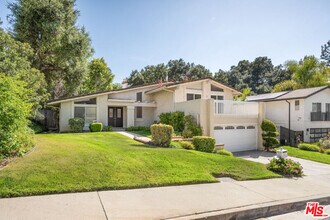 Building Photo - 22840 Sparrow Dell Dr