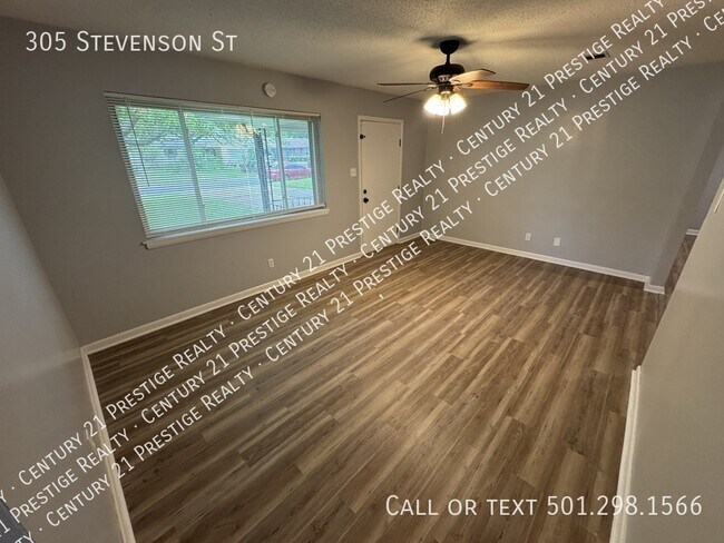 Foto del edificio - 305 Stevenson St