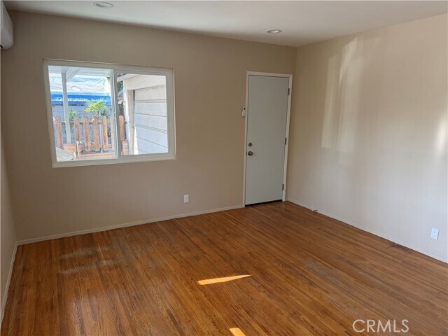 Foto del edificio - 8734 Duarte Rd