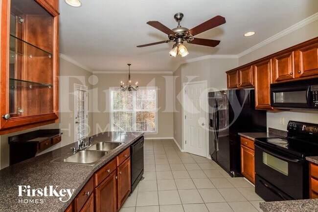 Building Photo - 116 Royal Gala Dr