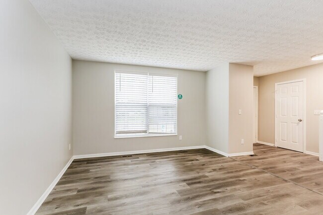 Building Photo - 8582 Wildomar Ave
