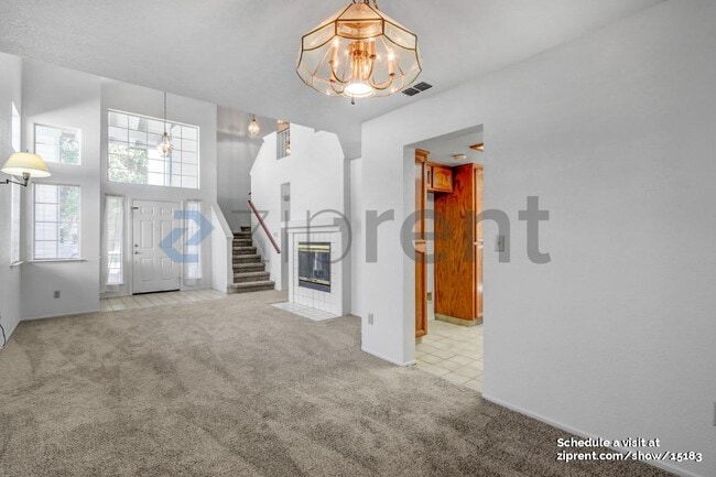 Building Photo - Unit