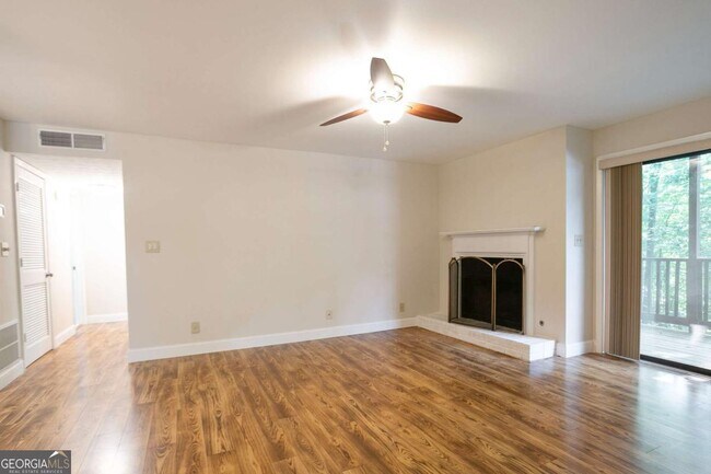 Building Photo - 408 River Run Dr