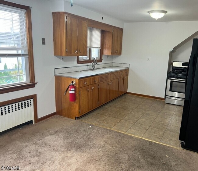 202 Banta Ave Unit 2, Garfield, NJ 07026 Room for Rent in Garfield