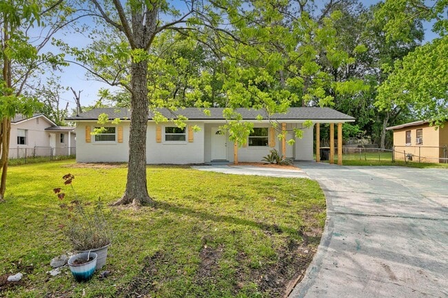 Building Photo - 4818 Dallen Lea Dr