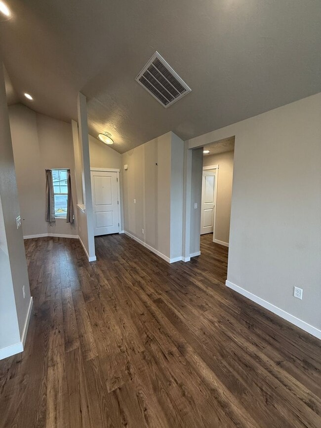 Foto del edificio - 10336 Rockaway Ridge St